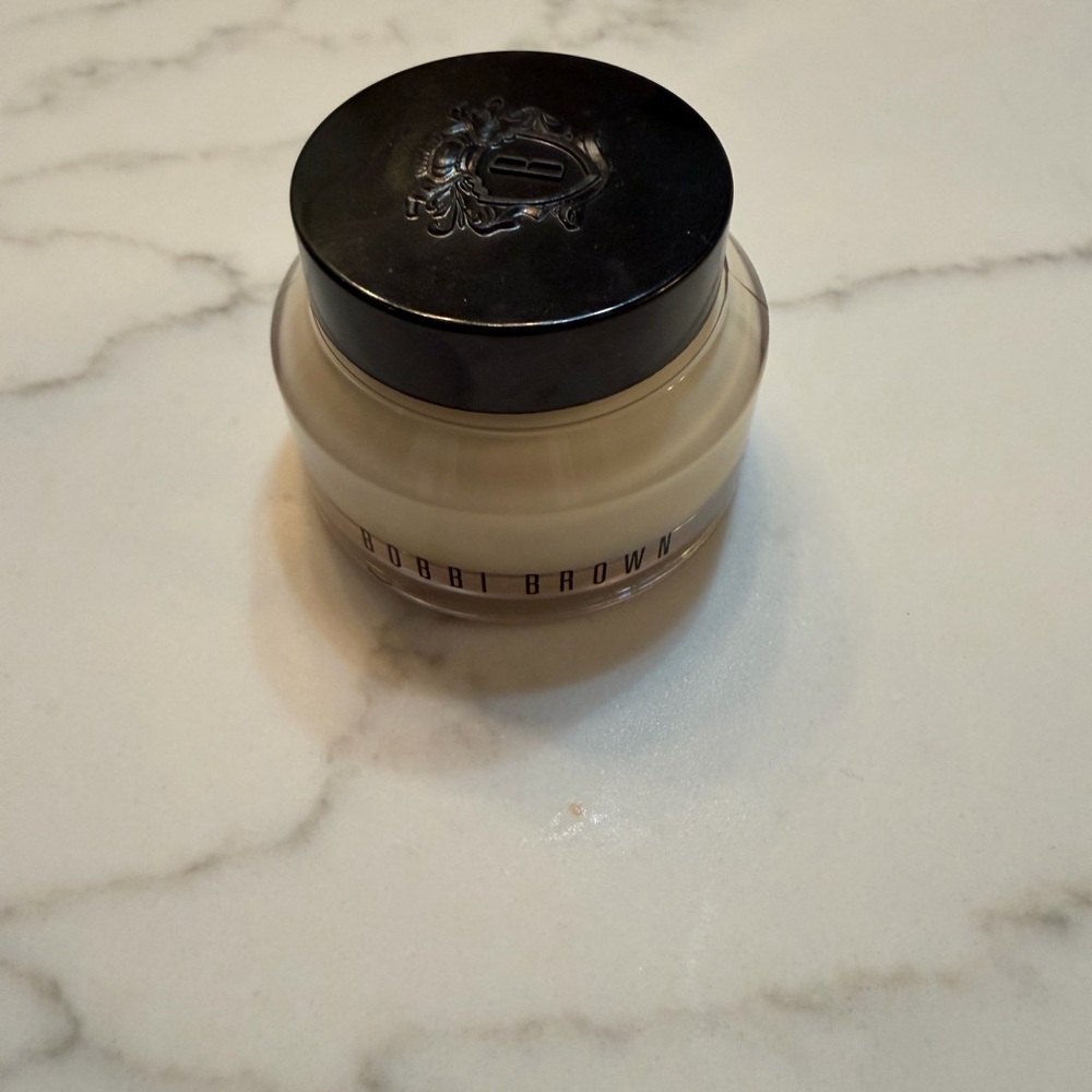 Bobbi Brown Vitamin Enriched Face Base